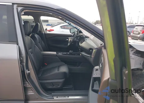 2022 Nissan Rogue Platinum Fwd z USA, uszkodzony, nr VIN JN8BT3DC3NW119370